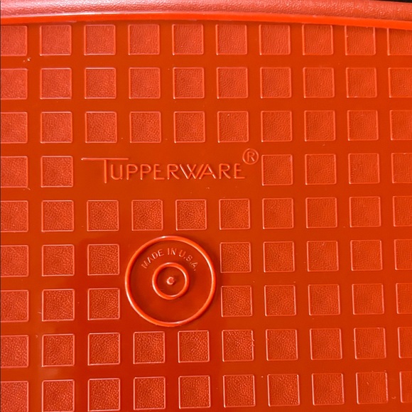 Tupperware Red and Cream Food Storage Containers Set - Picture 5 of 8